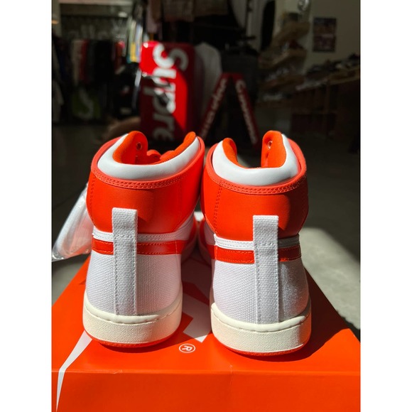 Athletic_Shoes